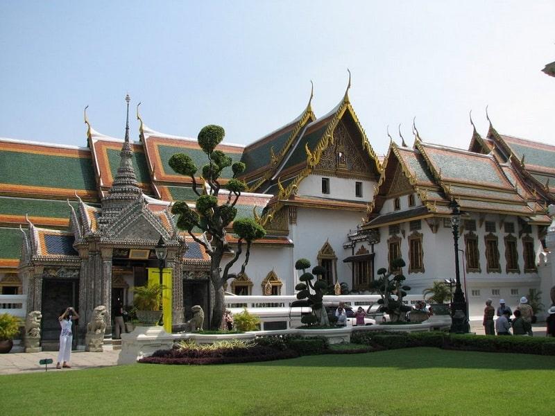 Dedicated Personal Guides